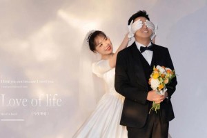 游戏工作室婚纱照攻略（如何选择游戏工作室婚纱照？——一次完美的婚纱照体验）