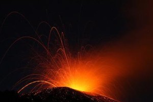 《征服地下城黑色火山，解锁无尽宝藏》（突破挑战、收获胜利，探索黑色火山的奥秘！）