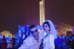万圣节装扮攻略（探秘独特造型与化妆技巧，打造令人惊艳的万圣节装扮）