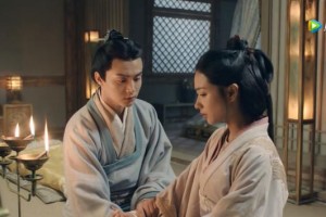 《壁咚那三国攻略》（用策略和智慧，征服三国争霸之路）